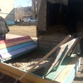 А мы готовимся к летнему сезону и завозим новый, чистый песок в песочницы на нашем фонде. ?