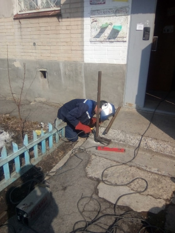 Установка поручней