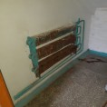 Замена батареи подъездного отопления и покраска стены после замены по адресу Победы 26
