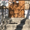 С годами эксплуатации бетонные поверхности лестниц выходят из строя и требуют серьезного ремонта, на фото ремонт лестницы по адресу Уральская 9