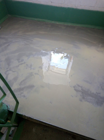 Ремонт полов в подъездах по адресу МЖК 4.